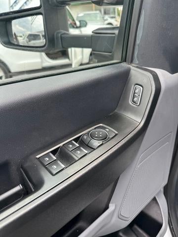 2025 Ford Super Duty F-350 DRW XL 4WD Crew Cab 8' Box