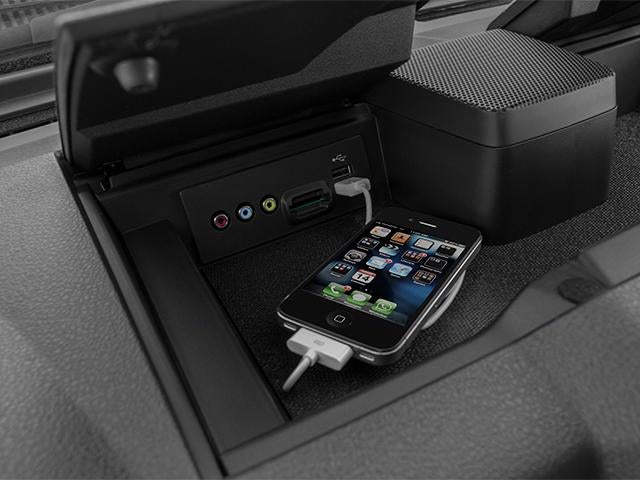 2014 Ford Super Duty F-350 DRW 4WD Crew Cab 8 Ft Box Platinum