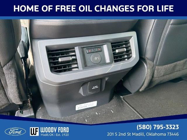 2026 Ford Super Duty F-350 DRW XL 4WD Crew Cab 8' Box