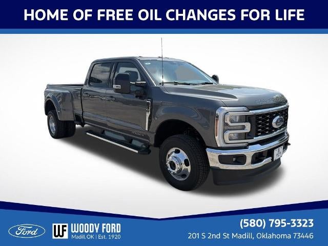 2026 Ford Super Duty F-350 DRW XL 4WD Crew Cab 8' Box