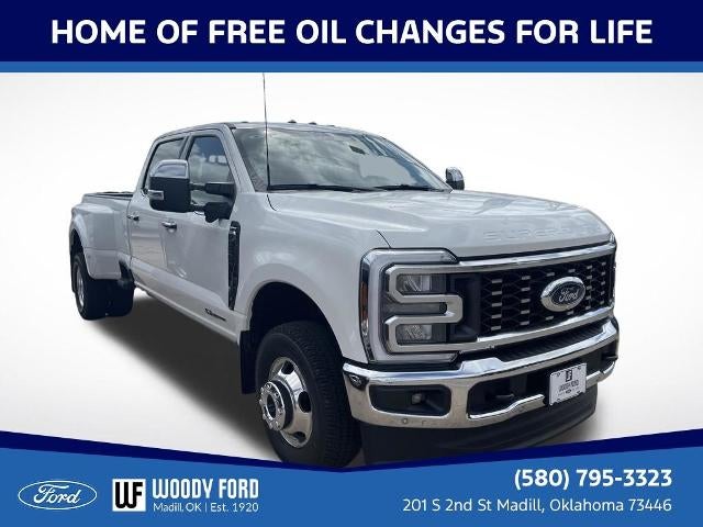 2026 Ford Super Duty F-350 DRW LARIAT 4WD Crew Cab 8' Box