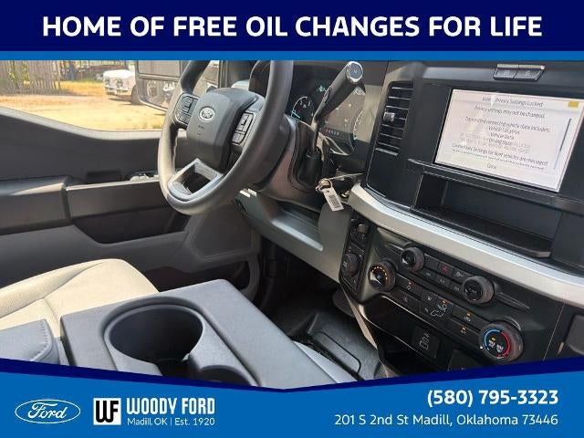 2026 Ford Super Duty F-350 DRW XL 4WD Crew Cab 8' Box