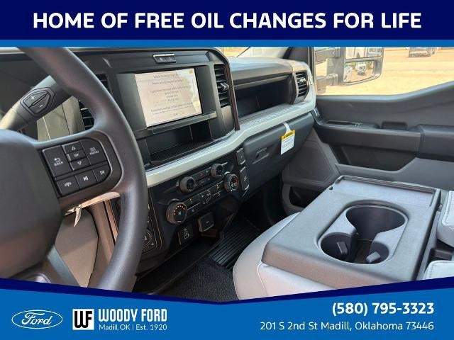2026 Ford Super Duty F-350 DRW XL 4WD Crew Cab 8' Box