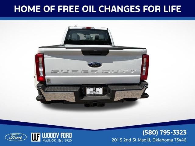 2026 Ford Super Duty F-350 DRW XL 4WD Crew Cab 8' Box