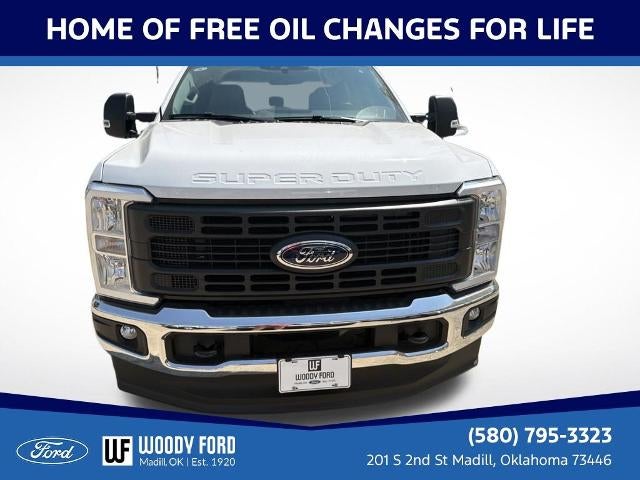 2026 Ford Super Duty F-350 DRW XL 4WD Crew Cab 8' Box