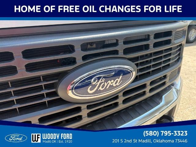 2026 Ford Super Duty F-350 DRW XL 4WD Crew Cab 8' Box