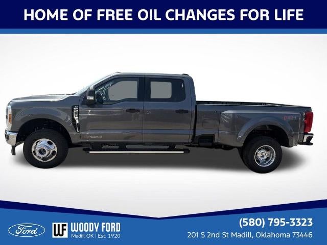 2026 Ford Super Duty F-350 DRW XLT 4WD Crew Cab 8' Box