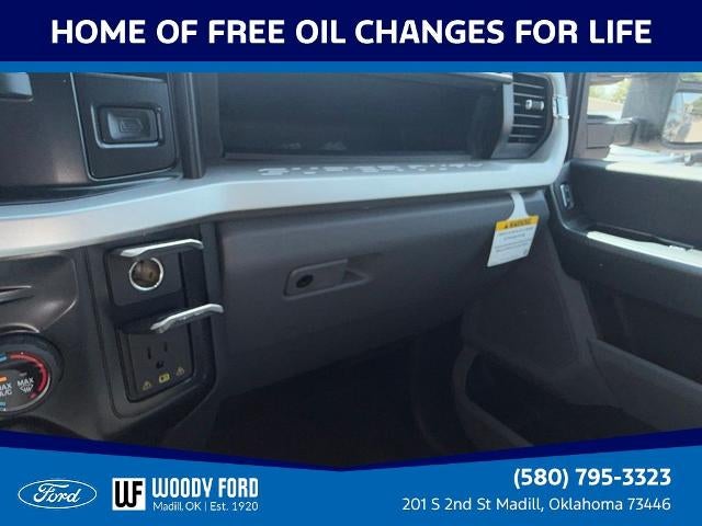 2026 Ford Super Duty F-350 DRW XLT 4WD Crew Cab 8' Box