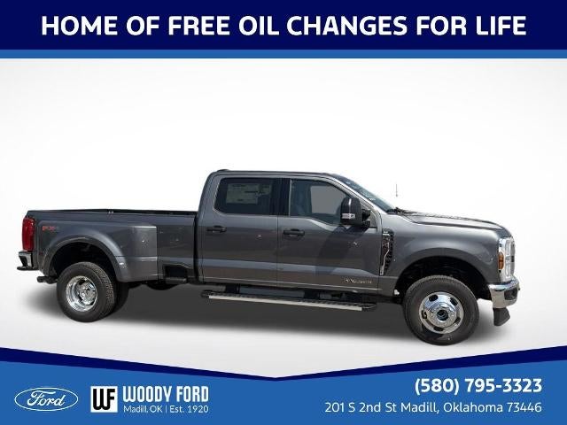 2026 Ford Super Duty F-350 DRW XLT 4WD Crew Cab 8' Box