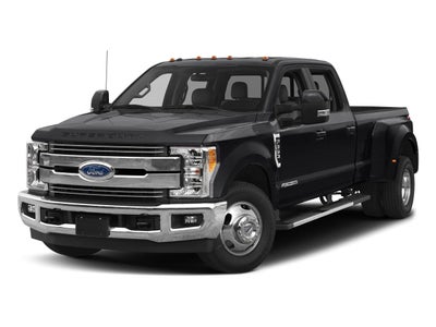 2017 Ford Super Duty F-350 DRW Lariat 4WD Crew Cab 8' Box