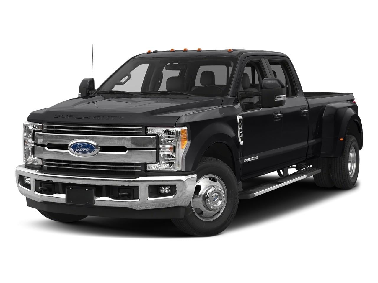 2017 Ford Super Duty F-350 DRW Lariat 4WD Crew Cab 8' Box