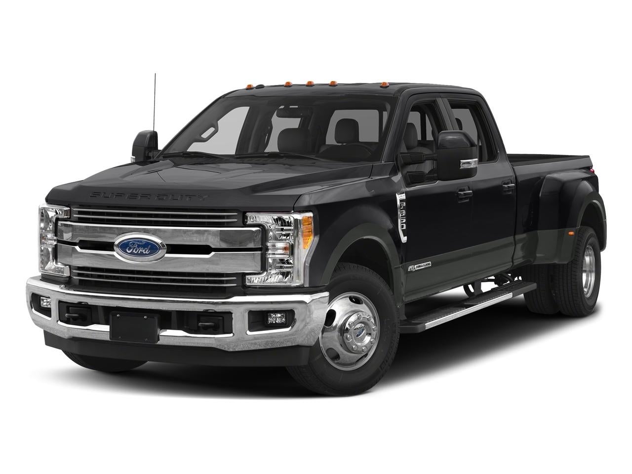 2017 Ford Super Duty F-350 DRW Lariat 4WD Crew Cab 8' Box