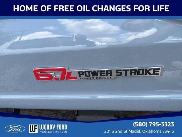 2026 Ford Super Duty F-450 DRW LARIAT 4WD Crew Cab 8' Box