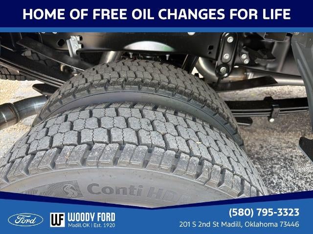 2026 Ford Super Duty F-450 DRW LARIAT 4WD Crew Cab 8' Box