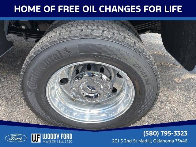2026 Ford Super Duty F-450 DRW LARIAT 4WD Crew Cab 8' Box