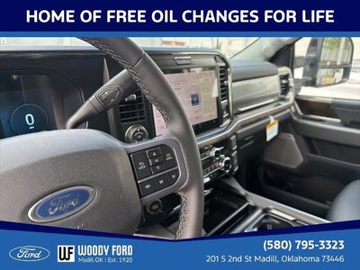 2026 Ford Super Duty F-450 DRW LARIAT 4WD Crew Cab 8' Box