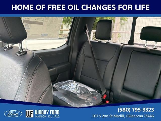 2026 Ford Super Duty F-450 DRW LARIAT 4WD Crew Cab 8' Box