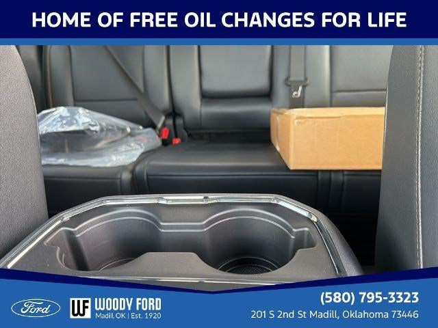 2026 Ford Super Duty F-450 DRW LARIAT 4WD Crew Cab 8' Box