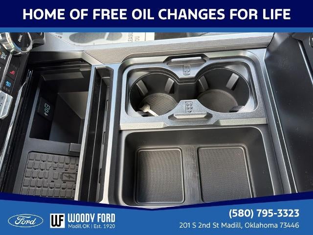 2026 Ford Super Duty F-450 DRW LARIAT 4WD Crew Cab 8' Box