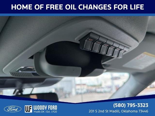 2026 Ford Super Duty F-450 DRW LARIAT 4WD Crew Cab 8' Box