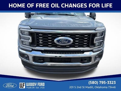 2026 Ford Super Duty F-450 DRW LARIAT 4WD Crew Cab 8' Box