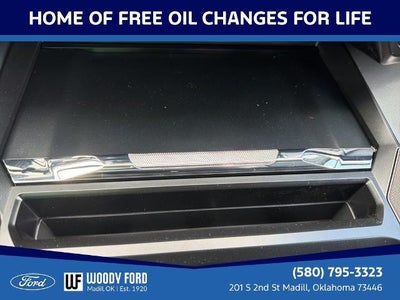 2026 Ford Super Duty F-450 DRW LARIAT 4WD Crew Cab 8' Box