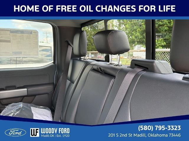 2026 Ford Super Duty F-450 DRW LARIAT 4WD Crew Cab 8' Box
