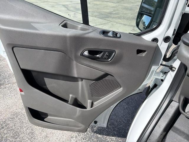 2026 Ford Transit Cargo Van T-250 148" Med Rf 9150 GVWR RWD