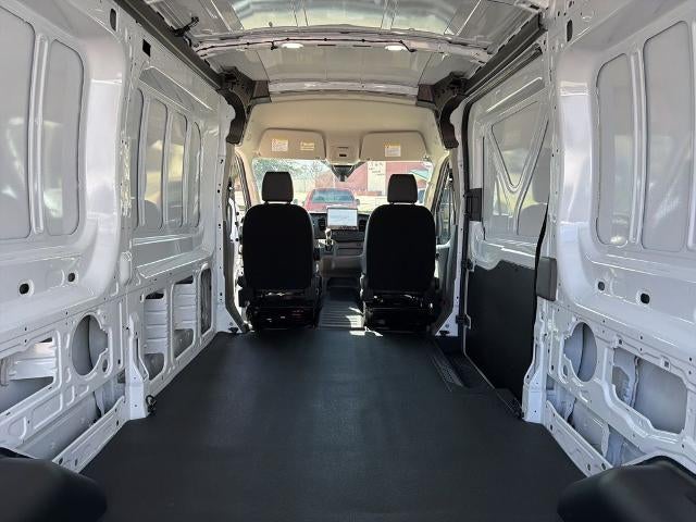 2026 Ford Transit Cargo Van T-250 148" Med Rf 9150 GVWR RWD