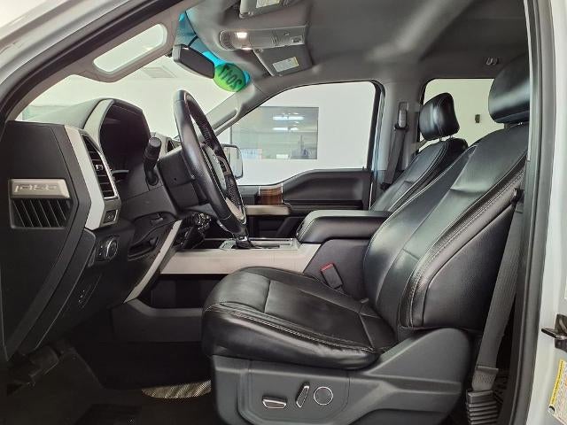 2017 Ford F-150 Lariat 4WD SuperCrew 5.5' Box