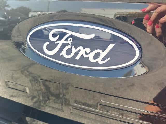 2025 Ford F-150 STX 4WD SuperCrew 5.5' Box