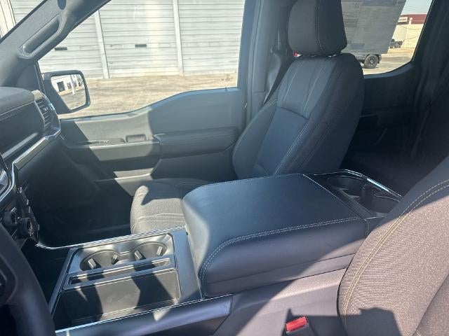 2025 Ford F-150 STX 4WD SuperCrew 5.5' Box