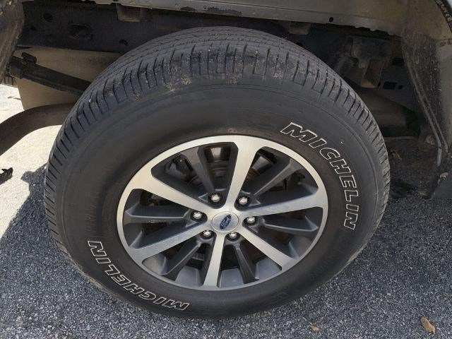 2015 Ford F-150 2WD SuperCab 6-1/2 Ft Box XLT