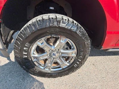 2022 Ford F-150 LARIAT 4WD SuperCrew 5.5' Box
