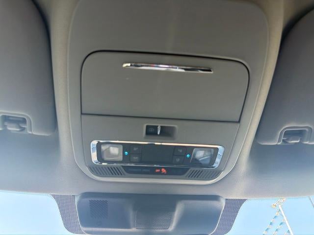 2022 Ford F-150 LARIAT 4WD SuperCrew 5.5' Box