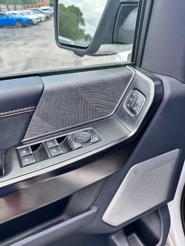 2022 Ford F-150 Platinum 4WD SuperCrew 5.5' Box