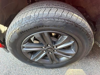 2023 Ford F-150 LARIAT 4WD SuperCrew 5.5' Box