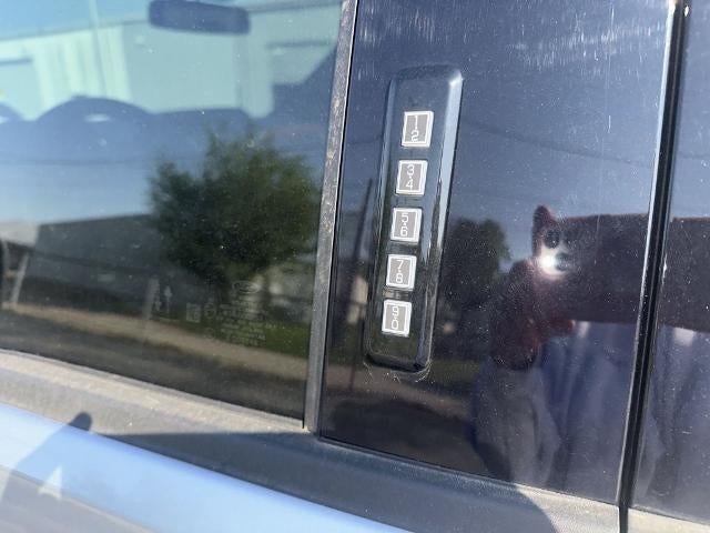 2023 Ford F-150 LARIAT 4WD SuperCrew 5.5' Box