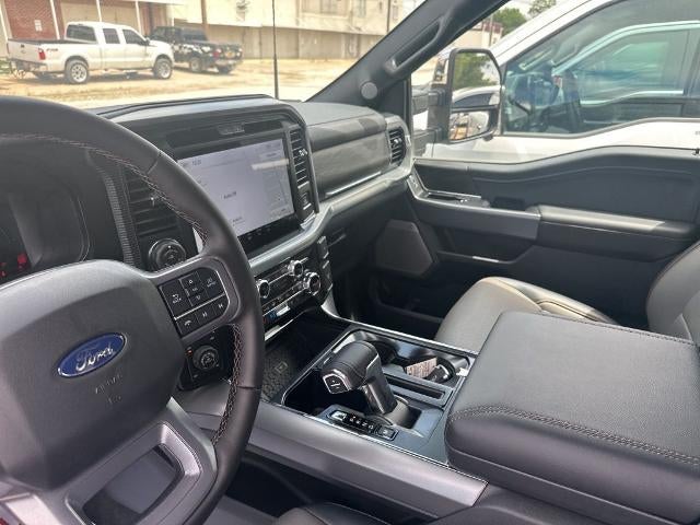 2025 Ford F-150 LARIAT 4WD SuperCrew 5.5' Box