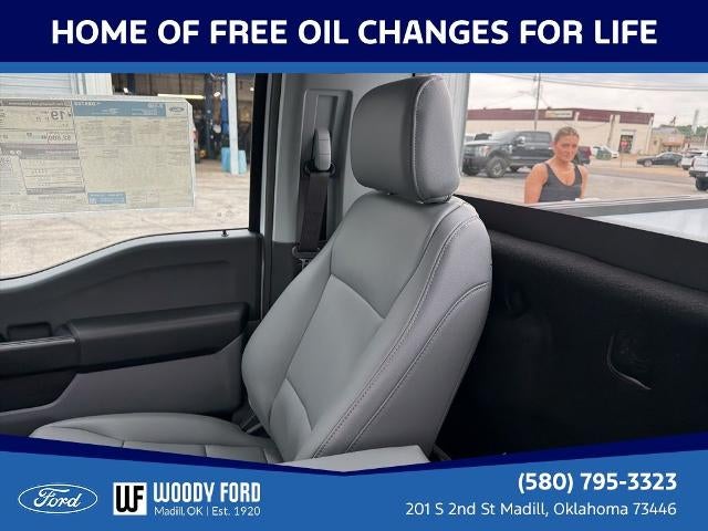2026 Ford F-150 XL 4WD Reg Cab 8' Box