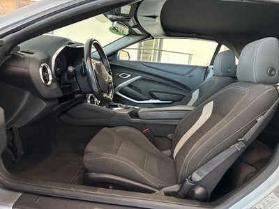 2023 Chevrolet Camaro 2dr Convertible 1LT