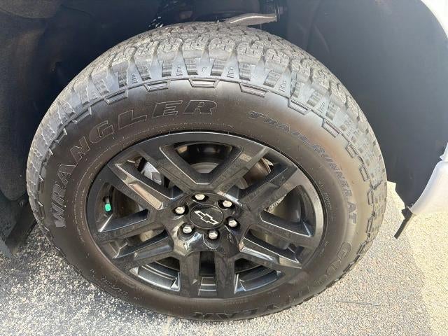 2025 Chevrolet Silverado 1500 Crew Cab Short Box 4-Wheel Drive Custom