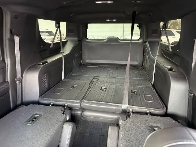 2023 Chevrolet Suburban 2WD LT