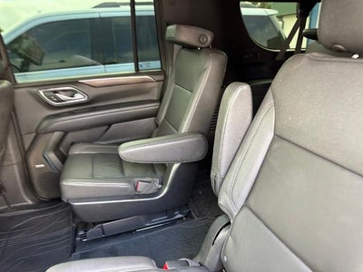 2023 Chevrolet Suburban 2WD LT