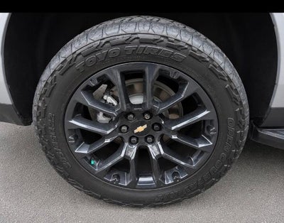 2023 Chevrolet Suburban 2WD LT