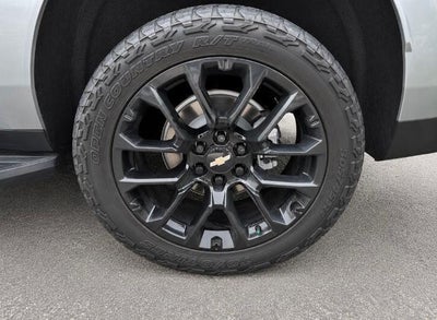 2023 Chevrolet Suburban 2WD LT