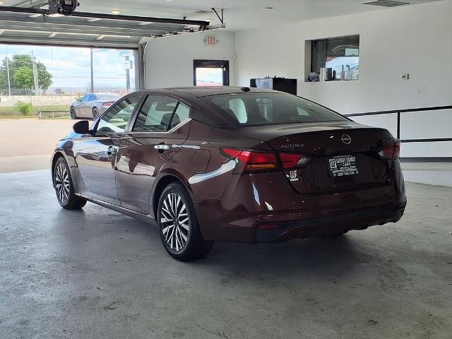 2024 Nissan Altima 2.5 SV Sedan