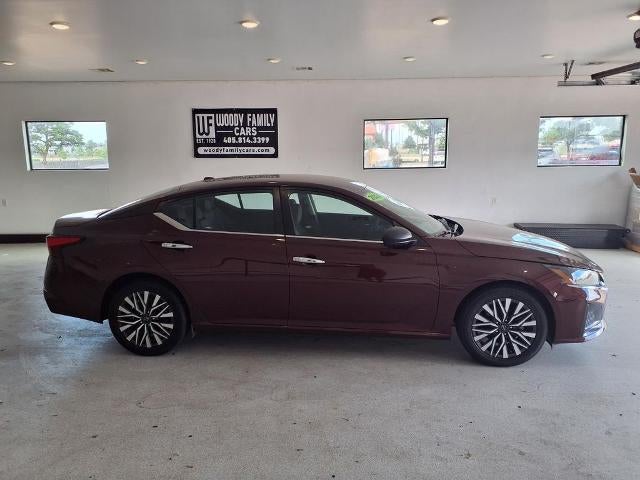 2024 Nissan Altima 2.5 SV Sedan