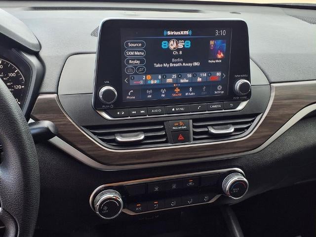2024 Nissan Altima 2.5 SV Sedan