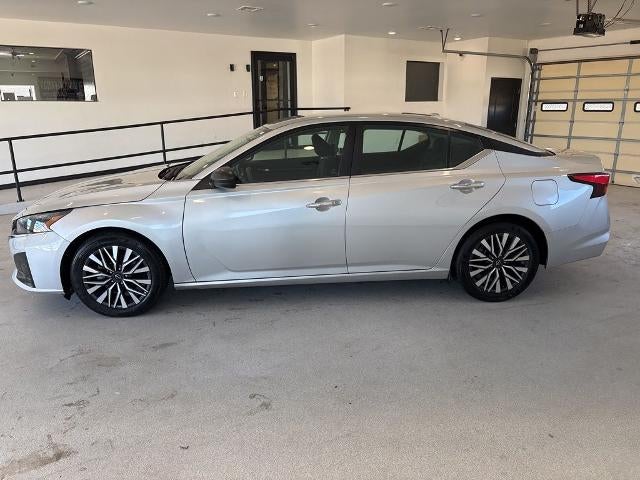 2024 Nissan Altima 2.5 SV Sedan